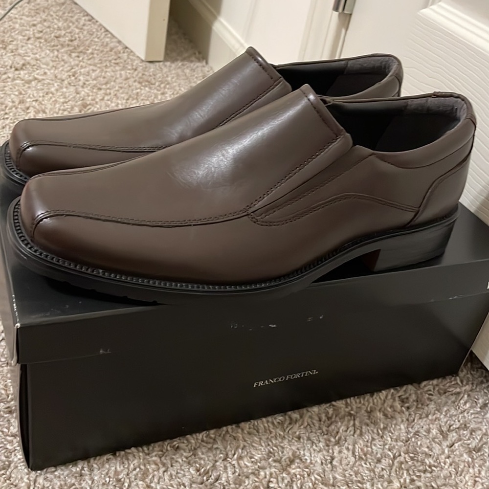 Men’s dress shoes. Brand new